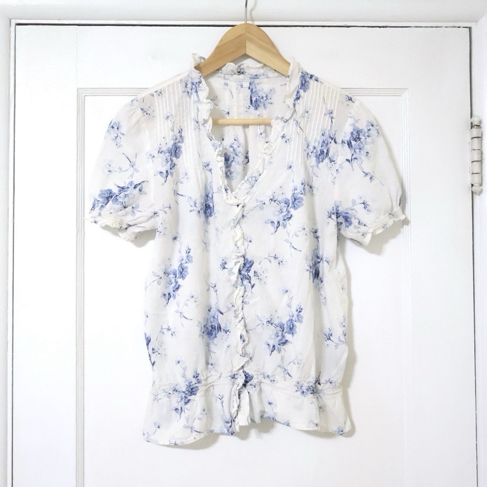 Lauren Ralph Lauren Blue Floral
Button Front Blouse Size M